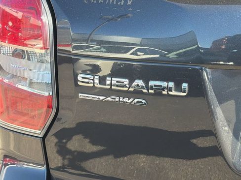 Used 2016 Subaru Forester 2.5i Touring w/ Eyesight & Navigation System AWD/4WD image 12