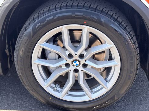 Used 2019 BMW X5 xDrive40i w/ Convenience Package AWD/4WD image 11