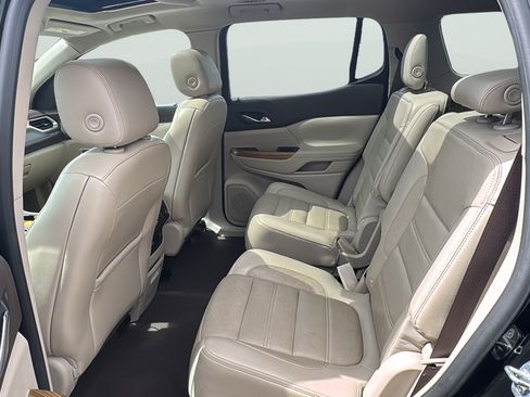 Used 2017 GMC Acadia Denali w/ Technology Package FWD image 33