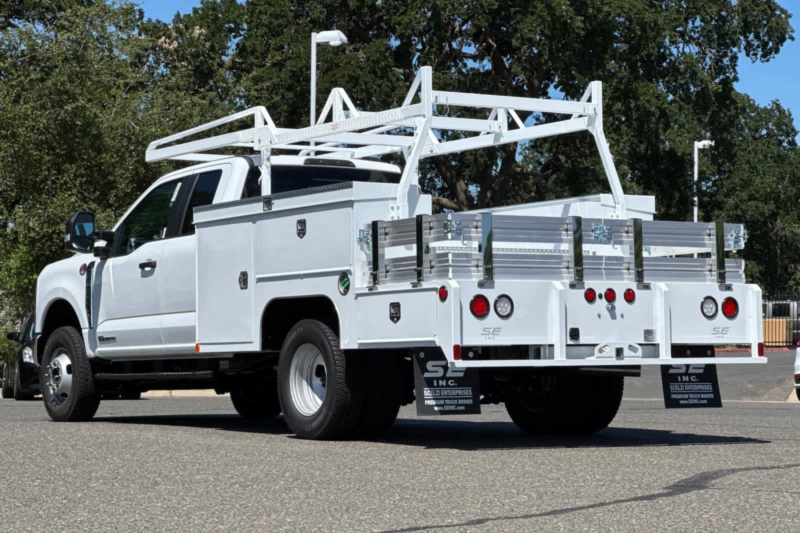 New 2026 Ford F350 XL w/ XL Chrome Package AWD/4WD image 6