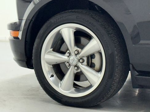 Used 2009 Ford Mustang GT Deluxe image 27