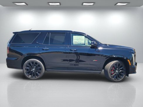 New 2026 Cadillac Escalade V w/ LPO, ONYX Package AWD/4WD image 3