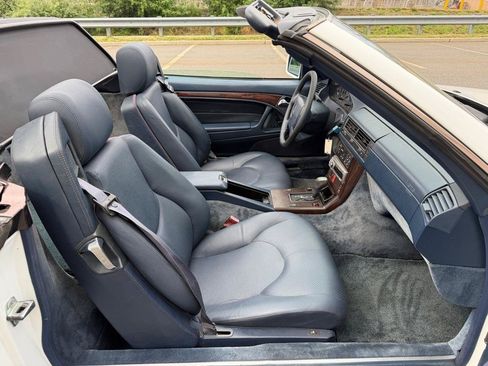Used 1996 Mercedes-Benz SL 320 image 16
