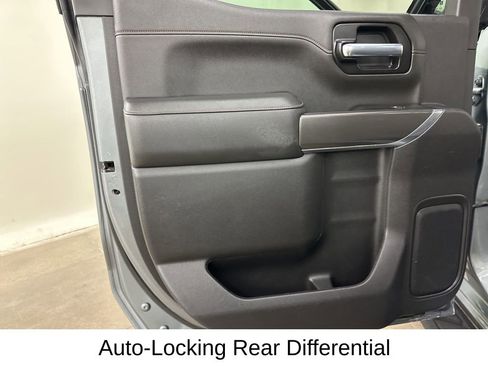 Used 2022 GMC Sierra 1500 AT4 w/ AT4 Premium Package image 29