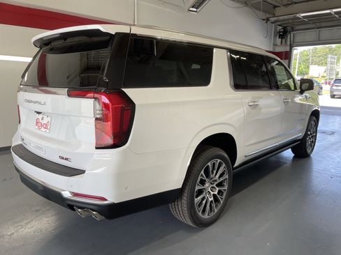 New 2026 GMC Yukon XL Denali RWD image 4