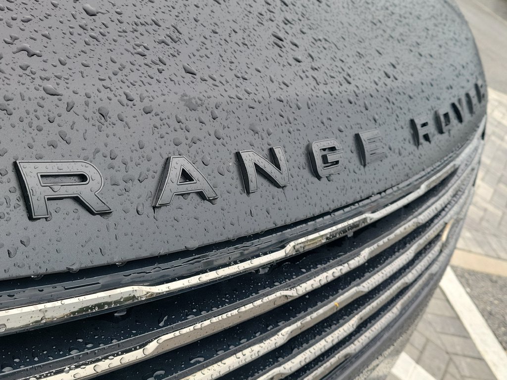 New 2026 Land Rover Range Rover SV AWD/4WD image 9