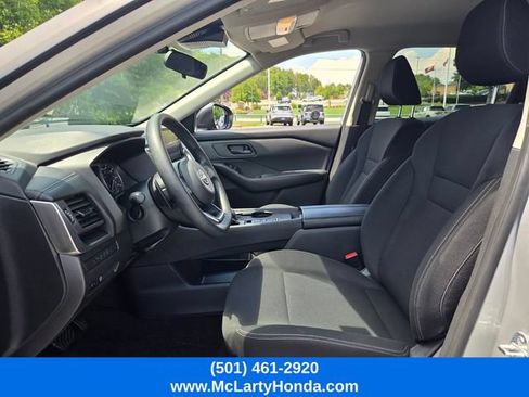 Used 2024 Nissan Rogue S FWD image 9