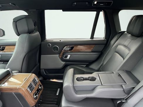 Used 2019 Land Rover Range Rover Long Wheelbase Supercharged image 22
