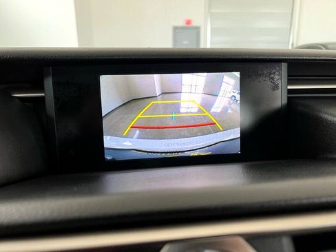 Used 2015 Lexus RC 350 w/ F Sport w/Summer Tires image 17