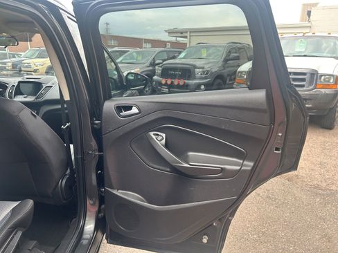 Used 2018 Ford Escape SE w/ SE Sync 3 Package image 35