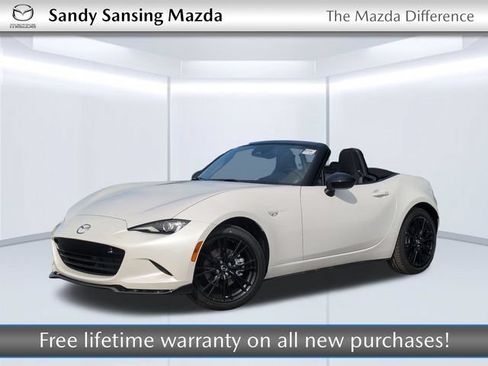 New 2026 MAZDA MX-5 Miata Club w/ Interior Package RWD image 1