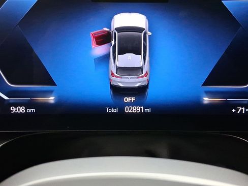 Certified 2025 BMW X3 xDrive30i w/ Premium Package image 18