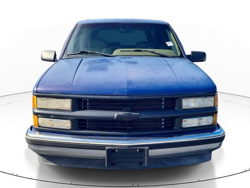 Used 1995 Chevrolet Tahoe 2WD image 2
