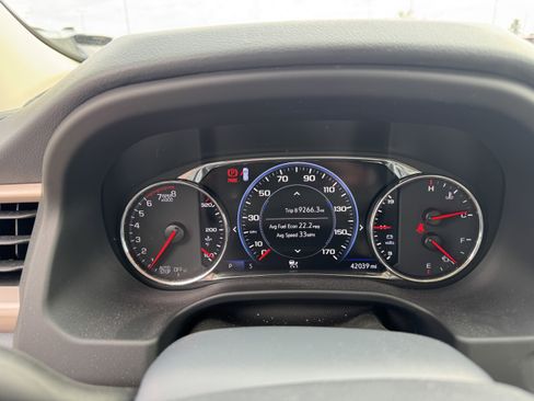 Used 2023 GMC Acadia Denali w/ Denali Ultimate Package AWD/4WD image 6
