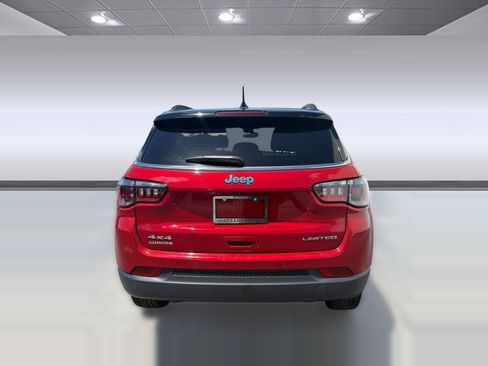 Used 2025 Jeep Compass Limited AWD/4WD image 10