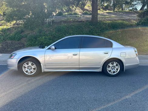 Used 2006 Nissan Altima 2.5 S w/ (P01) Special Edition Pkg image 2