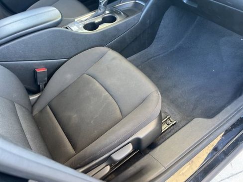 Used 2024 Chevrolet Malibu LT image 23