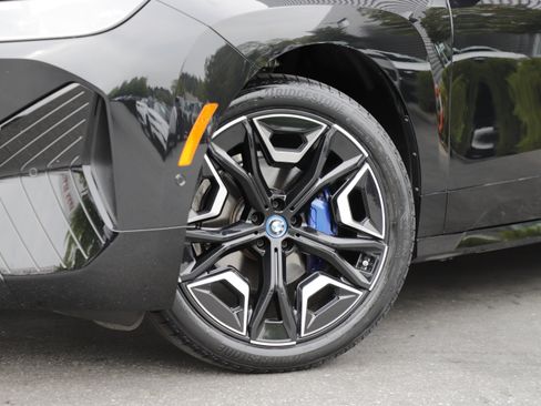 Used 2025 BMW iX xDrive50 w/ Sport Package AWD/4WD image 2
