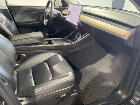 Used 2020 Tesla Model Y Long Range image 5