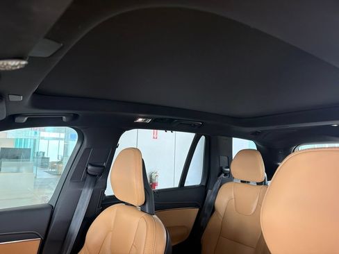 Used 2022 Volvo XC90 T8 Inscription w/ Advanced Package AWD/4WD image 3