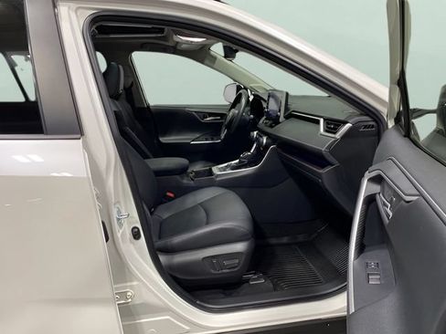 Used 2022 Toyota RAV4 Limited AWD/4WD image 31