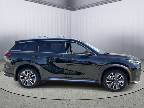 Certified 2026 INFINITI QX60 Luxe w/ Cargo Package AWD/4WD image 6