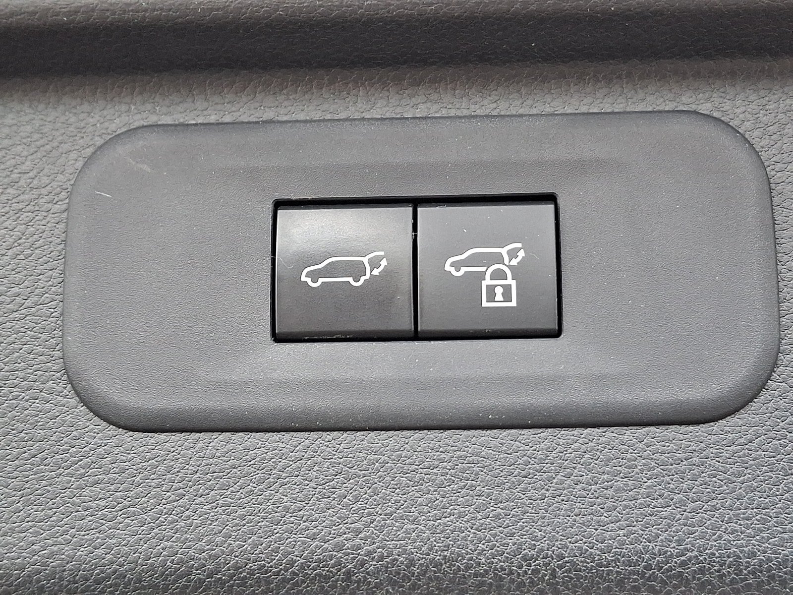 Used 2024 Toyota Grand Highlander AWD image 31