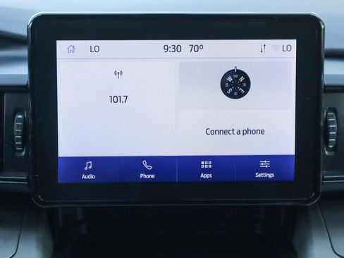 Used 2022 Ford Explorer XLT image 28