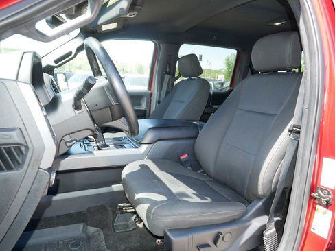 Used 2019 Ford F150 XLT w/ Equipment Group 302A Luxury AWD/4WD image 14