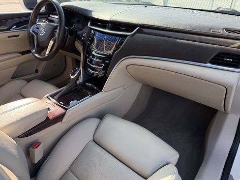 Used 2013 Cadillac XTS Luxury AWD/4WD image 16