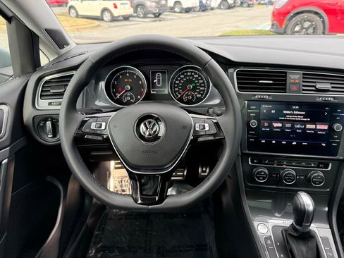 Used 2019 Volkswagen Golf Alltrack SEL image 32