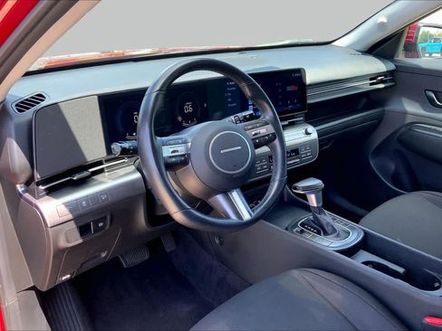 Used 2025 Hyundai Kona SEL AWD/4WD image 17