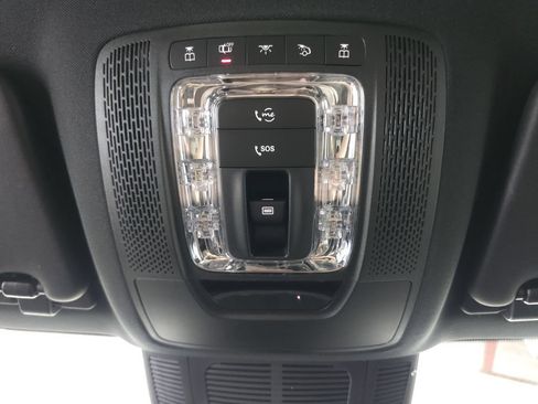 Used 2025 Mercedes-Benz GLE 450e 4MATIC w/ AMG Line Exterior image 25