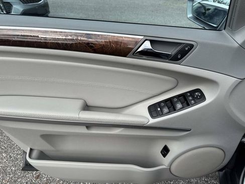 Used 2010 Mercedes-Benz ML 350 4MATIC image 7