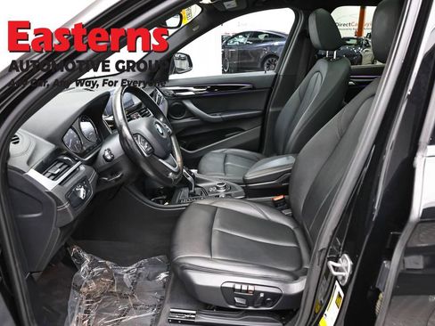 Used 2022 BMW X1 xDrive28i w/ Convenience Package AWD/4WD image 14