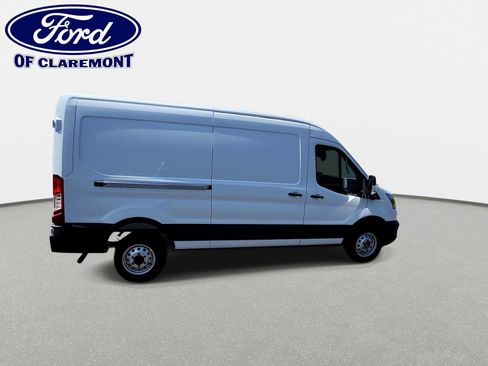 New 2026 Ford Transit 250 148 Medium Roof Extended AWD image 8