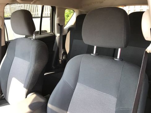 Used 2011 Jeep Compass Sport FWD image 5