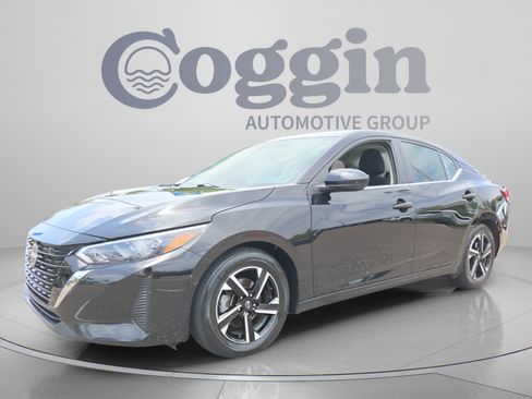 Used 2024 Nissan Sentra SV FWD image 1