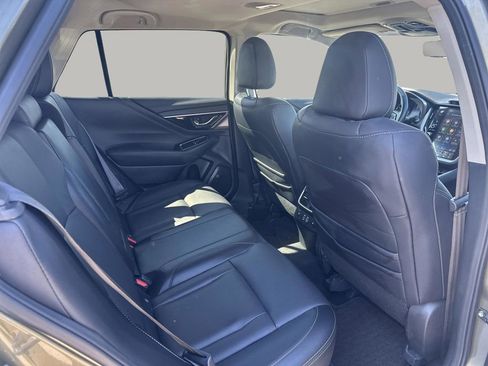 Used 2023 Subaru Outback Limited image 11
