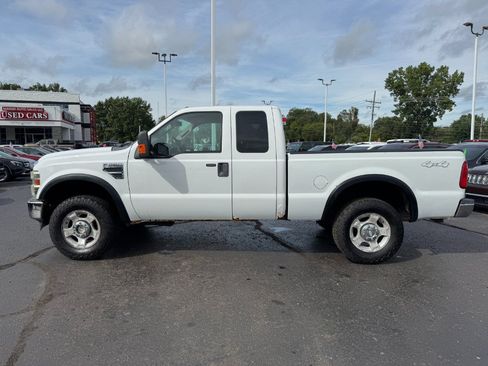 Used 2009 Ford F250 XLT AWD/4WD image 2