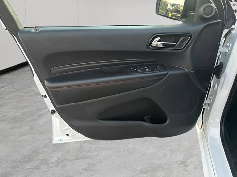 Certified 2025 Dodge Durango GT image 24