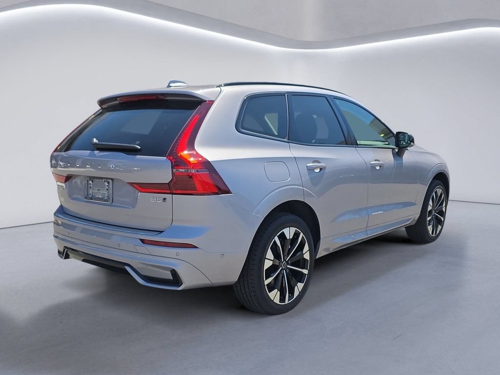 Certified 2026 Volvo XC60 B5 Plus w/ Protection Package Premier AWD/4WD image 4