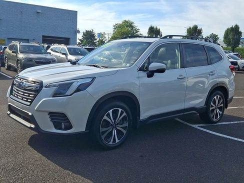 Certified 2023 Subaru Forester Limited AWD/4WD image 3