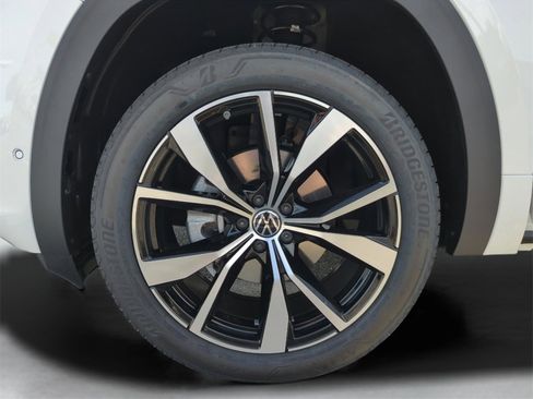 New 2026 Volkswagen Atlas SEL Premium R-Line image 49