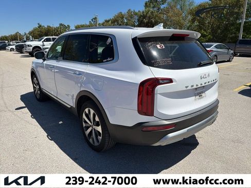 Used 2022 Kia Telluride S image 6