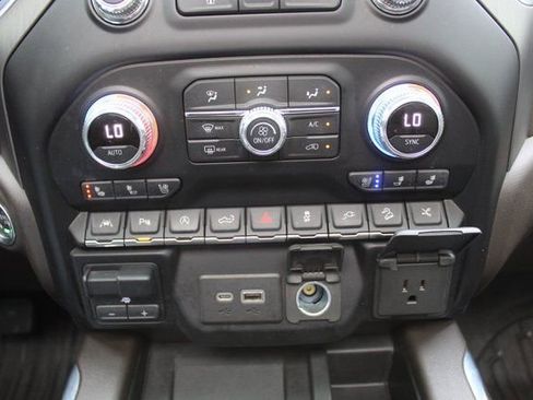 Used 2020 GMC Sierra 1500 Denali w/ Denali Ultimate Package image 42