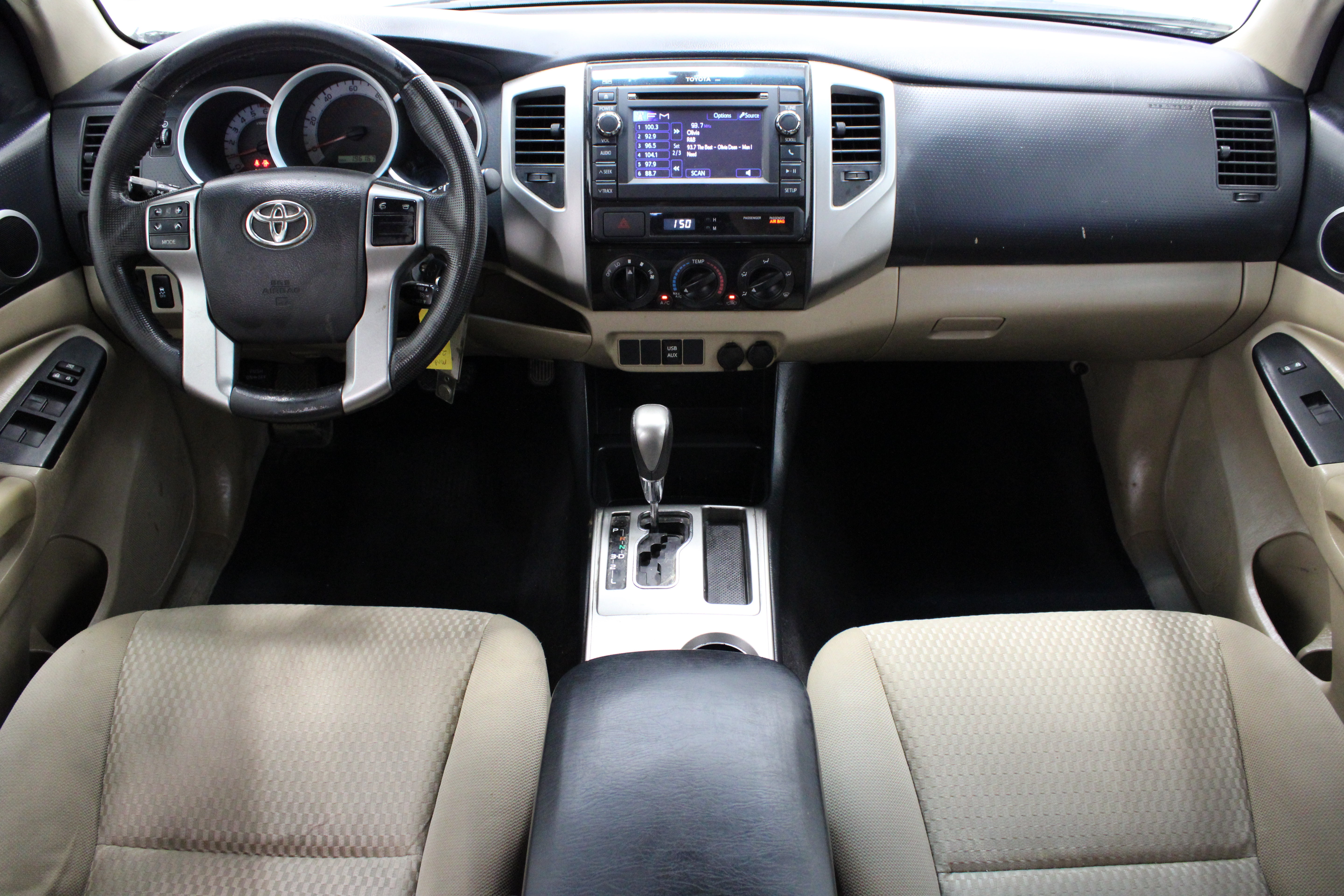 Used 2013 Toyota Tacoma PreRunner w/ SR5 Pkg RWD image 26