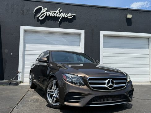 Used 2017 Mercedes-Benz E 300 4MATIC image 37