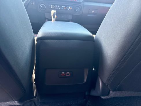 Used 2025 Nissan Frontier PRO-4X AWD/4WD image 28