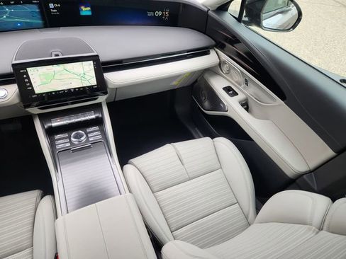 New 2026 Lincoln Nautilus Reserve image 12